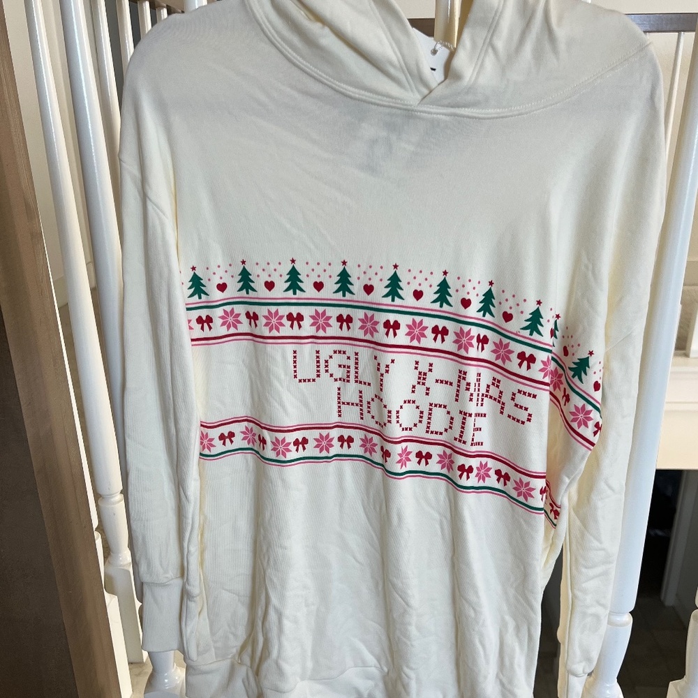 WILDFOX Cream Hoodie Ugly Sweatshirt Women’s Sweater Size S